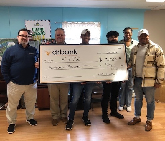 DR Bank donated $15,000 to the The Norwalk Grassroots Tennis and Education
